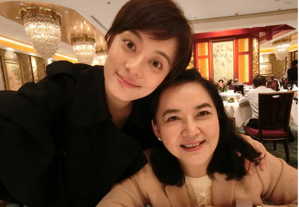 倪大紅是倪萍的妹夫、韓紅張一山是姑侄,沒想到這些明星互為親戚 倪大紅是倪萍的妹夫、韓紅張一山是姑侄,沒想到這些明星互為親戚