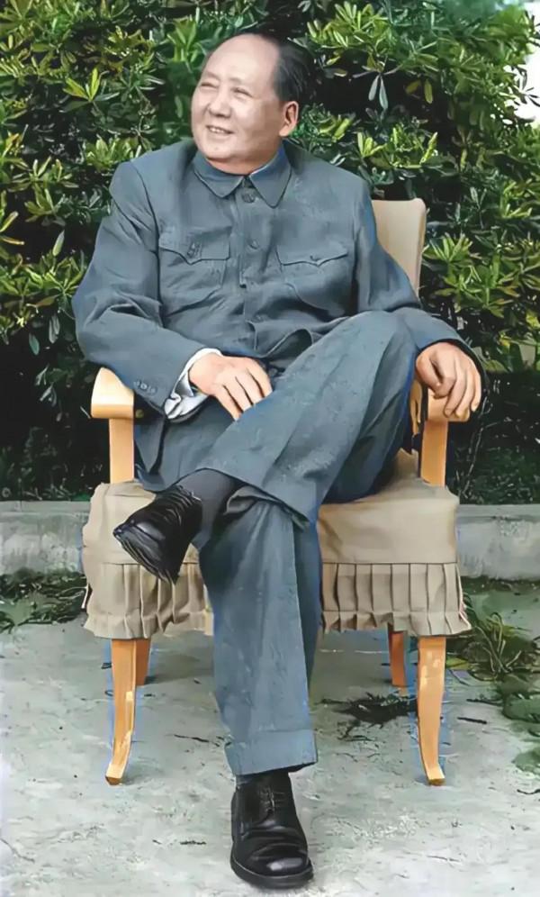 五古·紀念毛主席誕辰128週年