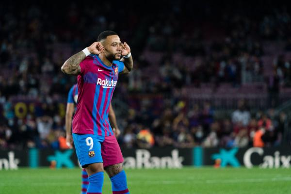 足球丨西甲：巴薩平阿拉維斯