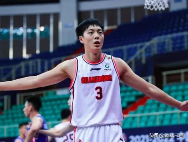 胡明軒36+7+5,廣東險勝四川五連勝,徐傑24分7助攻 胡明軒36+7+5,廣東險勝四川五連勝,徐傑24分7助攻