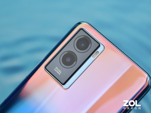 6000mAh大電池超長待機35天，vivo Y55s圖賞