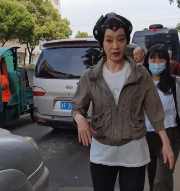 容貌出眾,60歲卻不生孩子的6位女星,楊麗萍為了跳舞拿掉孩子 容貌出眾,60歲卻不生孩子的6位女星,楊麗萍為了跳舞拿掉孩子