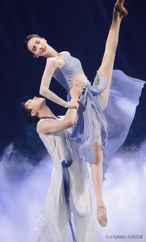 單眼皮歪嘴還有齙牙,五官不端正卻依舊絕美的明星,只服這7位 單眼皮歪嘴還有齙牙,五官不端正卻依舊絕美的明星,只服這7位