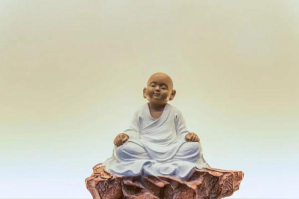 初六｜人有六悟：活在當下，笑在當下，悟在當下