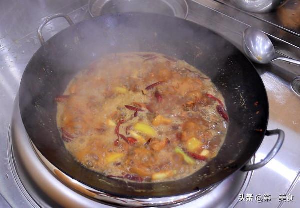 沙灣大盤雞怎麼做才好吃?廚師長教你做法和技巧,麻辣鮮香又入味 沙灣大盤雞怎麼做才好吃?廚師長教你做法和技巧,麻辣鮮香又入味