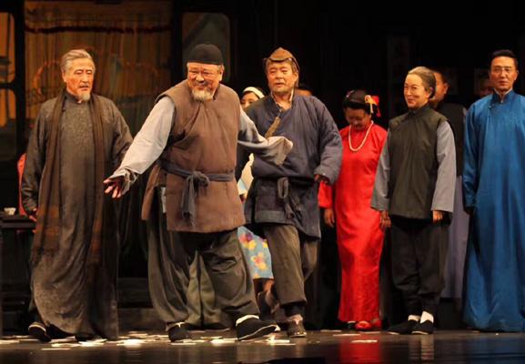 張藝興關曉彤加入國家話劇院，明星藝人為何紛紛“考編制”？