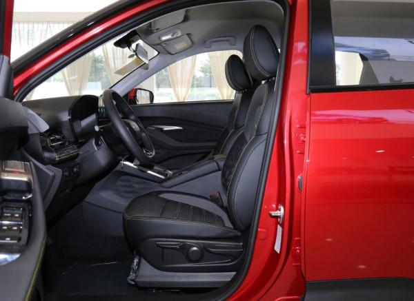 上班族買輛經濟型SUV就行，這三款經久耐用，不但省油配置也豐富