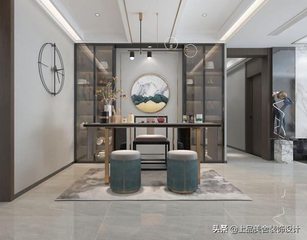 江蘇夫婦將兩套房打通，以現代時尚為格調，卻裝出大豪宅的視覺感