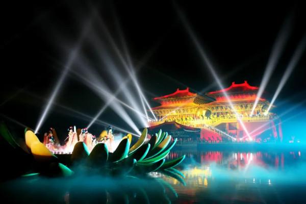看河南開封清明上河園《大宋·東京夢華》晚會！可免費賞菊、免費夜遊、免費看百場演出