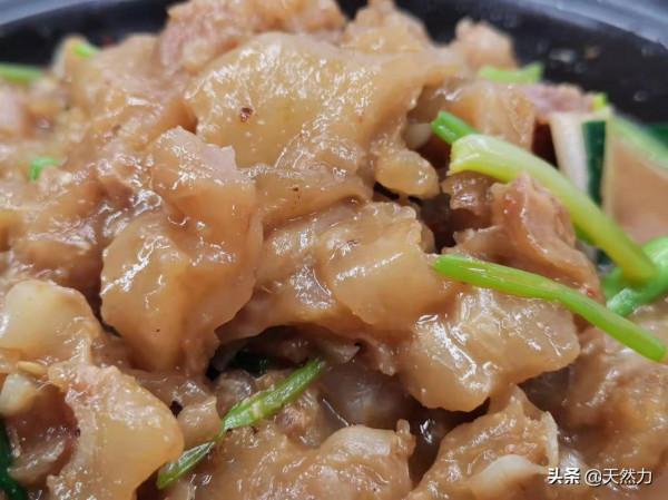 牛蹄筋要怎麼做才軟爛入味，教你家常做法，一口下去全是膠原蛋白