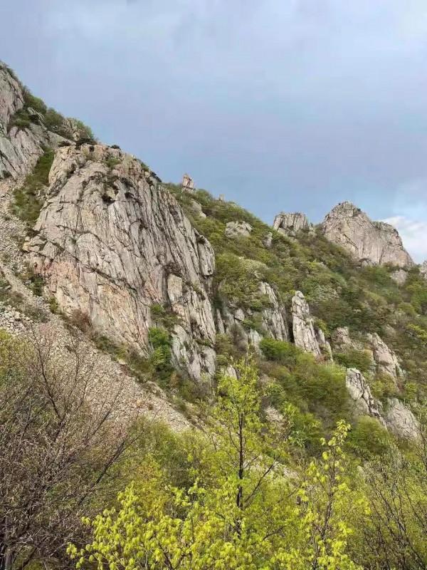 登昆嵛山泰礴頂 登昆嵛山泰礴頂