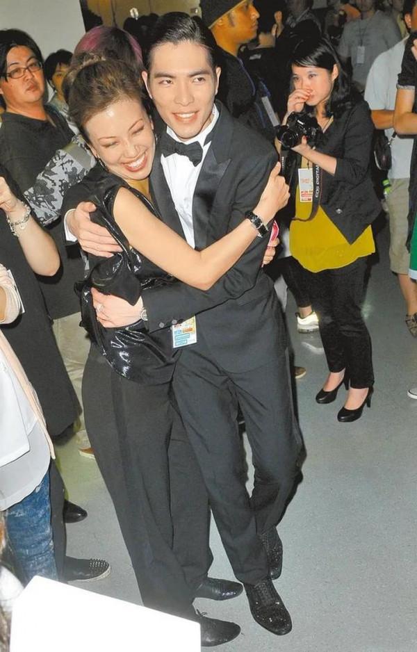 4位男明星和經紀人的愛情故事,只要膽子大,“老闆”也能娶回家 4位男明星和經紀人的愛情故事,只要膽子大,“老闆”也能娶回家