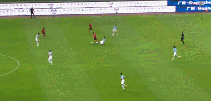 中超-奧斯卡任意球中框呂文君建功，海港1-0廣州城，仍距泰山5分
