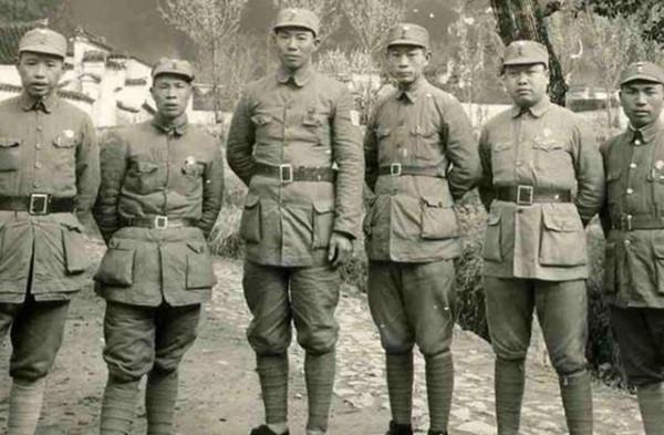 新四軍最初8個團，1945年發展到31萬人，最初的主官都有誰？