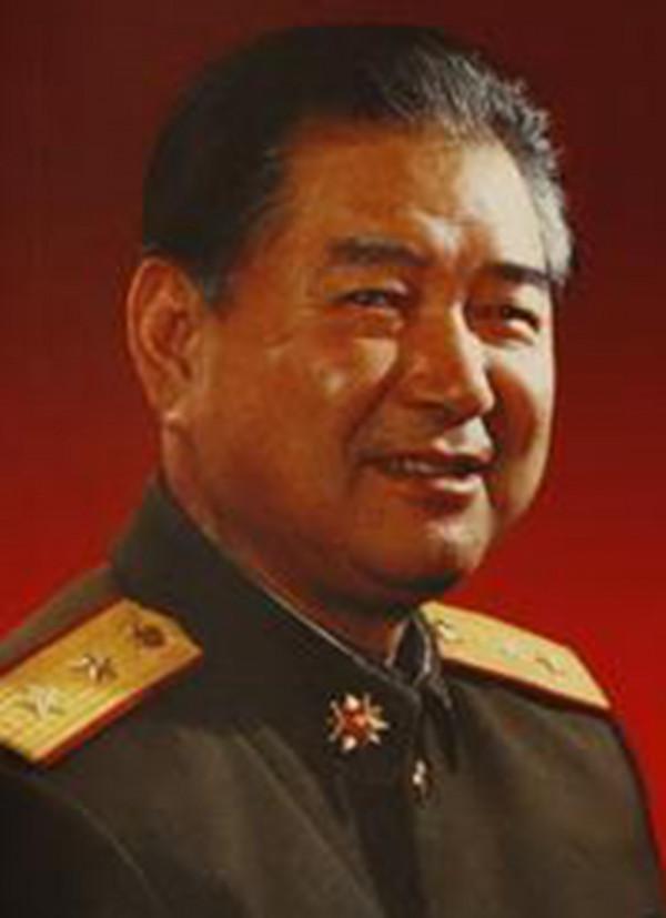 39軍成立時，他是連指導員，後來成為瀋陽軍區政委，60歲升中將