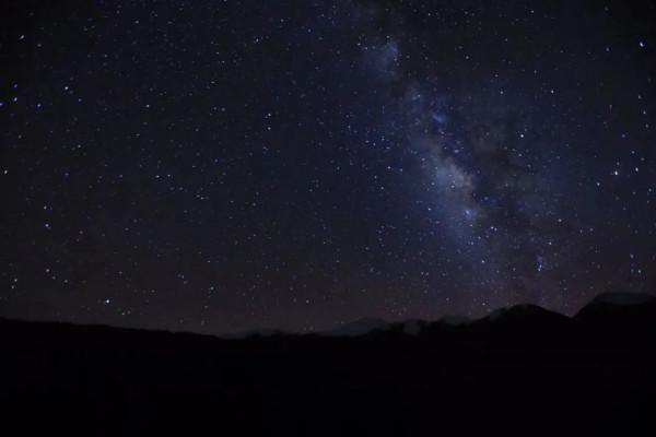 去西藏，感受最美雪山、桃花、星空、冰川...