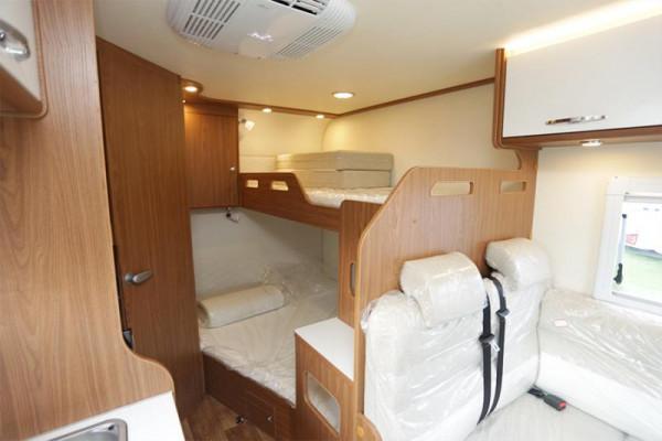 標配海爾SINDAR智慧控制系統,帶來無限便捷的網紅5號房車 標配海爾SINDAR智慧控制系統,帶來無限便捷的網紅5號房車