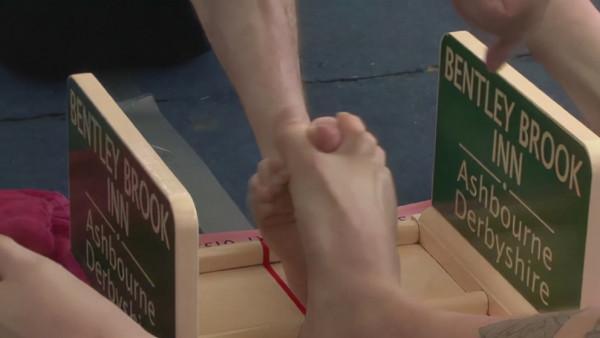 20個最奇葩的比賽,你敢信這種奇葩的比賽你也參與過 20個最奇葩的比賽,你敢信這種奇葩的比賽你也參與過