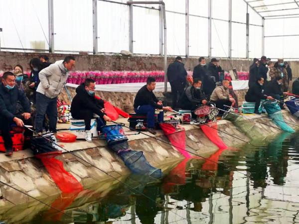 新疆兵團四師:冬釣“魚”樂無窮 新疆兵團四師:冬釣“魚”樂無窮