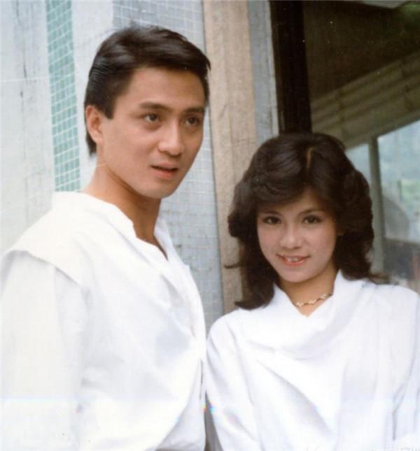 著名演員湯鎮業:二婚娶青島小妻子,我們是6個孩子的爸爸媽媽 著名演員湯鎮業:二婚娶青島小妻子,我們是6個孩子的爸爸媽媽