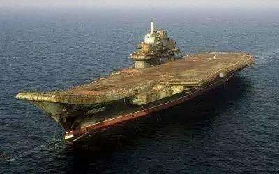 賀龍獨子力排眾議，委託商人為祖國買下航母：這是中國唯一的機會