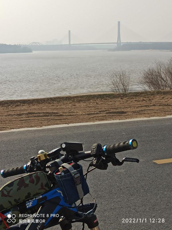 新年騎行垂釣，聽陽臺說遇到的奇葩事