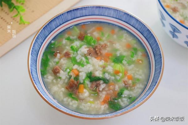 一塊牛肉，一把小白菜，營養搭配煮一鍋，早餐吃它太優秀了