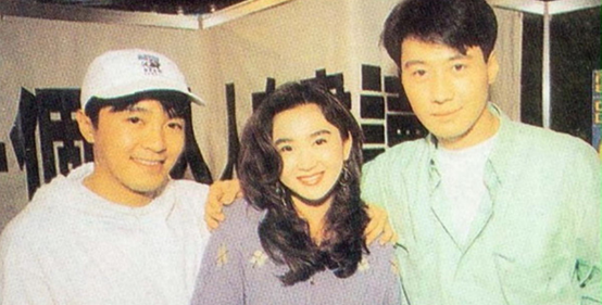 周星馳,就這樣被捧上了“神壇”,清華以及北京學生功不可沒 周星馳,就這樣被捧上了“神壇”,清華以及北京學生功不可沒