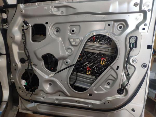 別克GL8升級12只喇叭的高保真環繞系統 別克GL8升級12只喇叭的高保真環繞系統