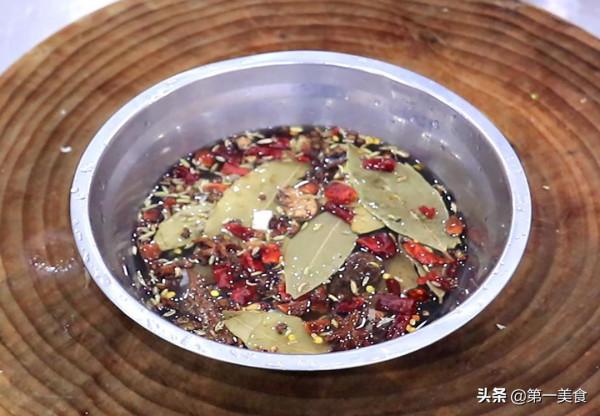 大骨頭怎麼滷才入味?廚師長教你正宗做法,鹹香軟爛,味道清香 大骨頭怎麼滷才入味?廚師長教你正宗做法,鹹香軟爛,味道清香