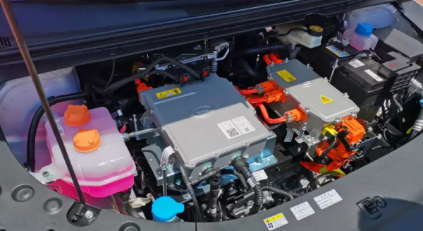 試駕廣汽AION S PLUS：宛如合資混動般好開