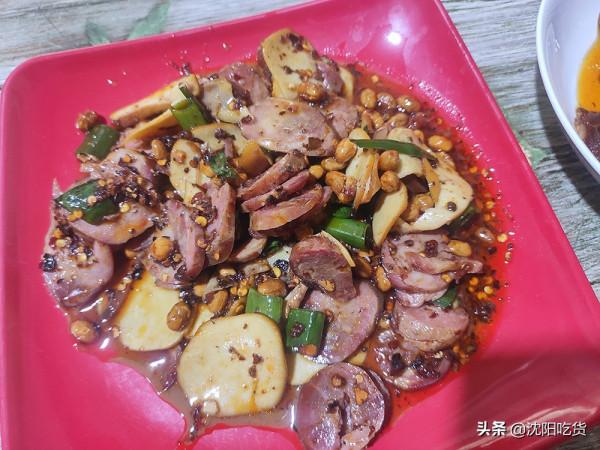 二嫂肉串、五嫂海鮮咱都吃過,這次嚐嚐七嫂臘腸和回鍋肉 二嫂肉串、五嫂海鮮咱都吃過,這次嚐嚐七嫂臘腸和回鍋肉