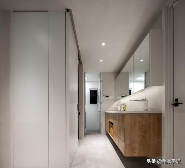 廣東夫妻家中的高階場面，堅持陽臺墊高40公分，完工堪比多間房