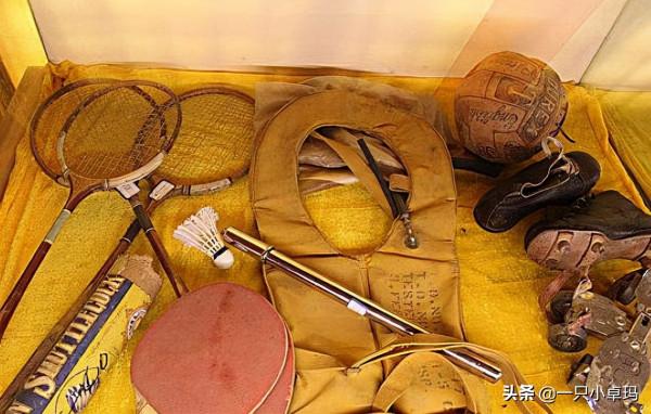 九眼天珠、歐米茄與酷刑!舊西藏貴族有多奢靡殘酷?(多圖) 九眼天珠、歐米茄與酷刑!舊西藏貴族有多奢靡殘酷?(多圖)