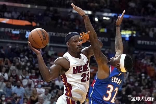 恩比德轟36+11+4仍無緣今日最佳！對不起！你碰到暴走的MVP了