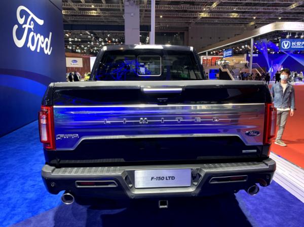 全尺寸皮卡福特F-150,搭載3.5T V6發動機,既能載人也能拉貨 全尺寸皮卡福特F-150,搭載3.5T V6發動機,既能載人也能拉貨