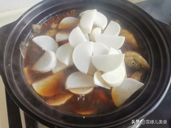 天冷了，這樣燉一鍋真香啊，全家老人孩子都愛吃，暖心暖胃真舒服