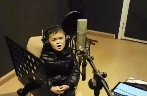 “小馬雲”本就悲慘的人生，卻被資本毀掉的一生，利用完將其拋棄