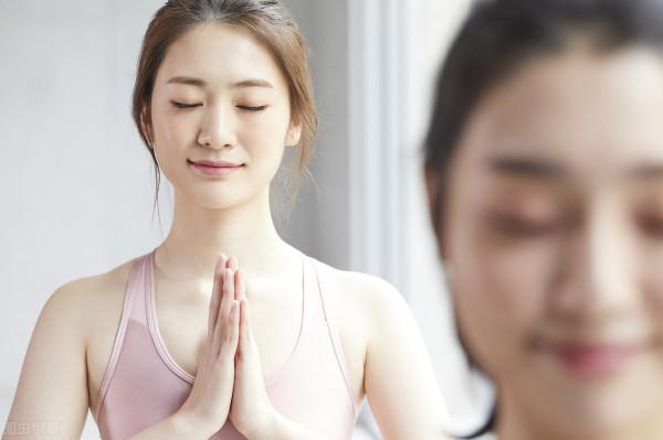 “面部瑜伽”走紅 這麼做真有凍齡效果？