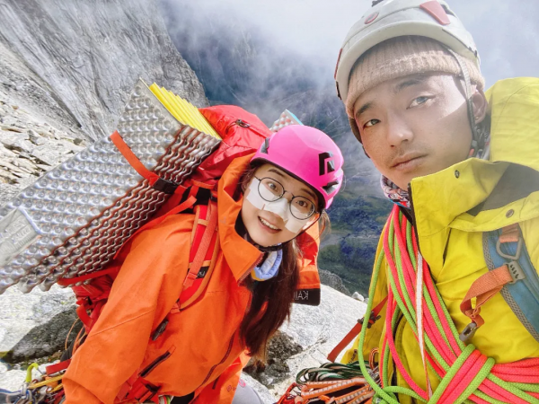 遊記 | 自由扶梯上,你自在如風——挑戰婆繆峰始末 遊記 | 自由扶梯上,你自在如風——挑戰婆繆峰始末