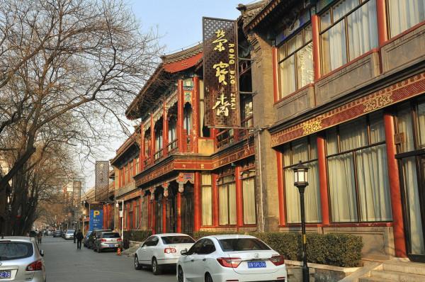 差距這麼大?榮寶齋辦展覽,張旭光作品的價格是龍開勝的4倍 差距這麼大?榮寶齋辦展覽,張旭光作品的價格是龍開勝的4倍