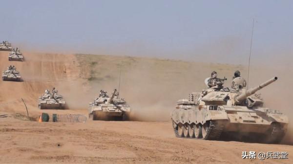 59D坦克打贏99A?朱日和對抗“五對輪”寶刀未老,仍是合成旅主力 59D坦克打贏99A?朱日和對抗“五對輪”寶刀未老,仍是合成旅主力