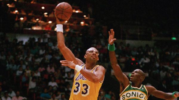 全是湖人?NBA歷史生涯第19賽季場均得分前4名,詹、科、瓜、勾 全是湖人?NBA歷史生涯第19賽季場均得分前4名,詹、科、瓜、勾