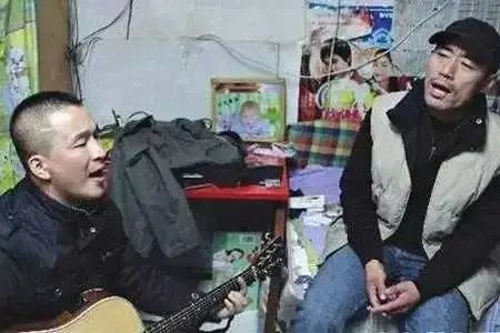 6個草根明星的現狀，大衣哥200斤閨女愁嫁，龐麥郎被送進精神病院