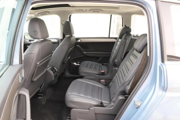 15&period;18萬起售，配1&period;4T發動機，油耗低至6L，實拍上汽大眾途安L