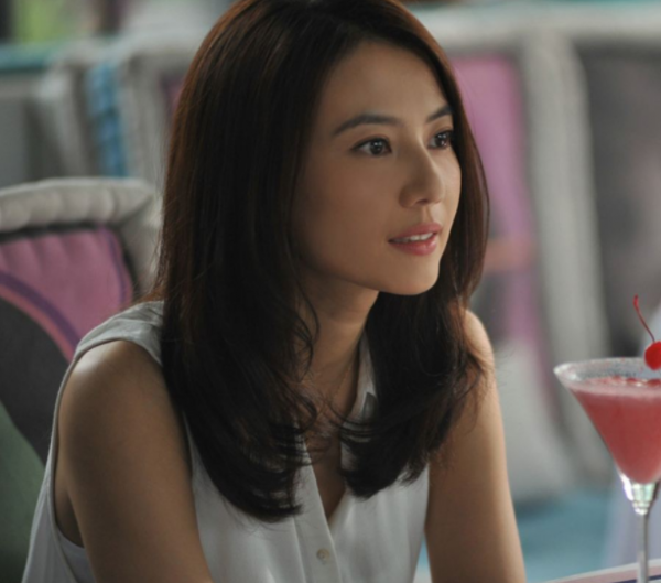 高圓圓的“清醒”，讓多少“無戲可拍”的中年女演員大夢初醒