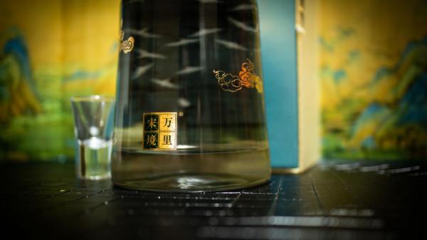 小米眾籌首款斷貨濃香白酒,谷小酒萬里宋境有這般魅力? 小米眾籌首款斷貨濃香白酒,谷小酒萬里宋境有這般魅力?