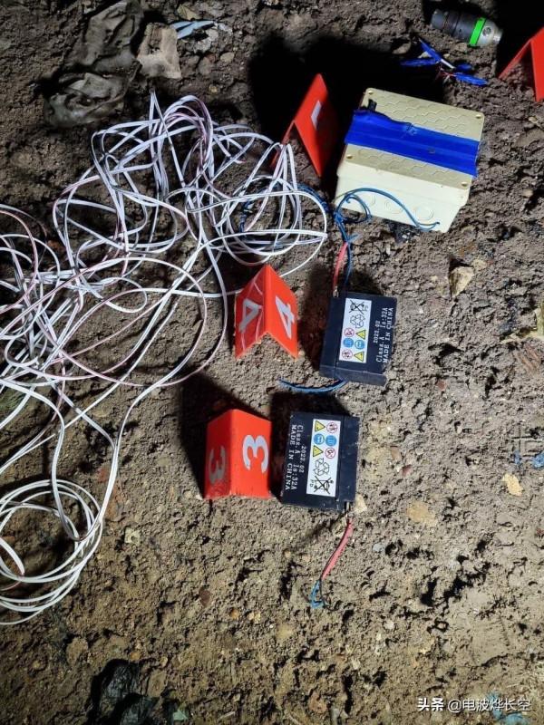 美軍遭遇240重型火箭襲擊！殺傷半徑150米，伊拉克民兵用上大殺器