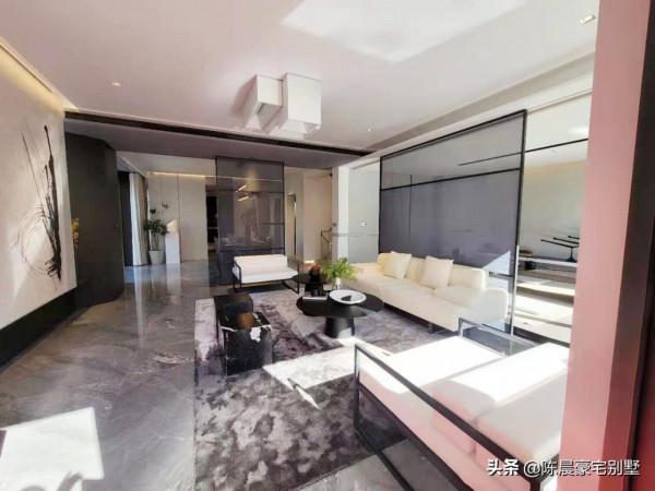 魯能格拉斯小鎮墅區 質拙抱樸，清靈自在讓生活，重回中國院居