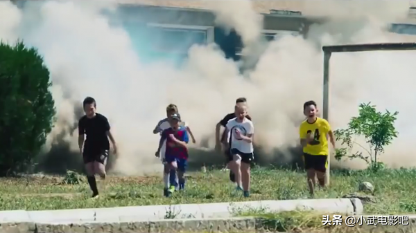 俄羅斯反擊烏克蘭最新戰爭片,揭露東烏戰爭不為人知的暴行 俄羅斯反擊烏克蘭最新戰爭片,揭露東烏戰爭不為人知的暴行